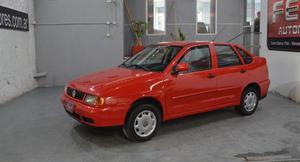 Volkswagen polo classic sd diesel  puertas color rojo