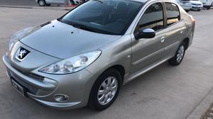 Peugeot 207 Xr 4 Ptas.  con Gnc.