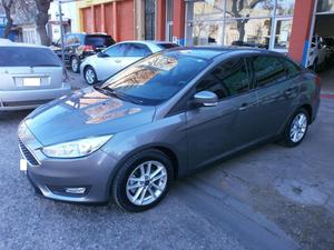 ford focus  kms impecable, 