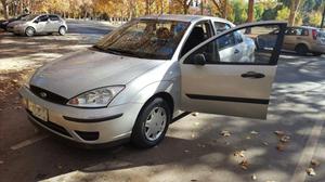 Ford Focus 4P Ambiente MP3 Impecable