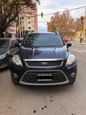 Ford Kuga  Mil Km $ 330 Mil