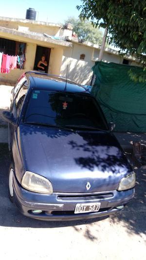 Clio 99 con Gnc