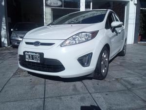 Ford Fiesta Kinetic Desing Titanium  Unico Dueño