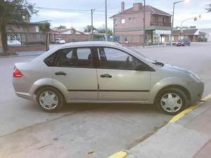 Ford Fiesta Max Impecable