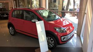 volkswagen UP  retiras con $