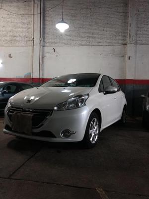 PEUGEOT 208 ALLURE