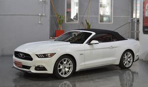 Ford Mustang GT 5.0 V8 descapotable nafta  color blanco