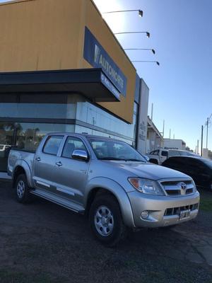 Toyota Hilux DX 2.5 4x2