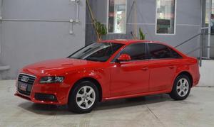 Audi A4 1.8 turbo nafta  puertas color rojo