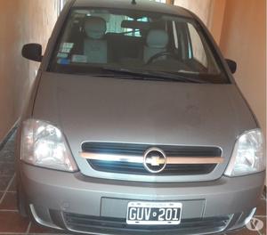 Dueño vende MERIVA Chevrolet  Km