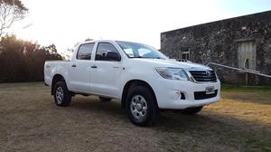 IMPECABLE Toyota Hilux 2.5 dx 4x2
