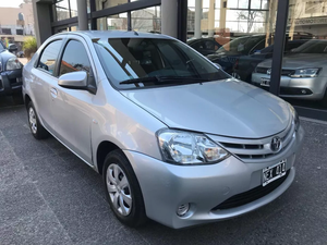 TOYOTA ETIOS 1.5 SEDAN 4PTAS XS