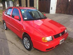 Volkswagen Polo  nafta 1.6