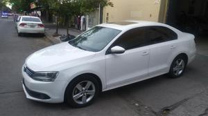 VOLKSWAGEN VENTO 12 LUXURY 2.5.