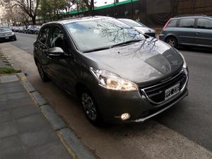 Peugeot v Nafta Allure Tiptronic ATcv)