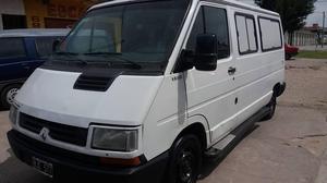 RENAULT TRAFIC VIDRIADA CON ASIENTOS