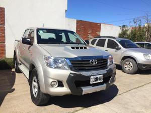 Toyota hilux sr 3,0 4x