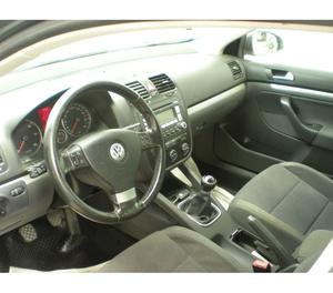 VOLKSWAGEN VENTO