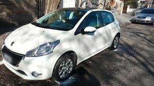 Peugeot 208 allure 1.6