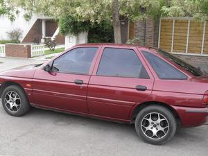 Ford Escort  LX CON GNC