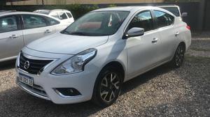 NISSAN VERSA EXCLUSIVE automático 