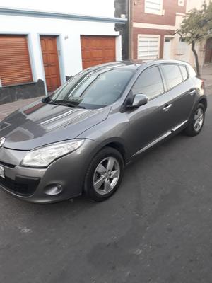 Megane lll  full vendo o permuto por menor valor