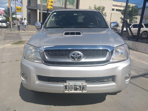 TOYOTA HILUX 3.0 D4D D/CAB 4X4 TDI SRV CUERO 