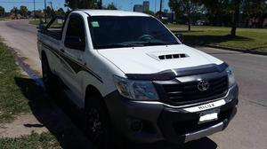 Toyota Hilux DX 2.5 TD cabina simple 4x2 modelo 