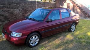 FORD ESCORT CLX 1.8 TD / 