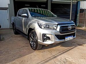 toyota hilux srx 4x2 L/19 MT