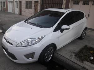 Fiesta Kinetic Design 1.6 Titanium 