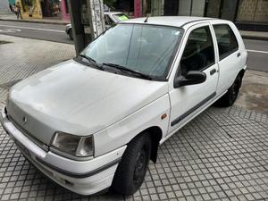 Renault Clio 1.4 Año 