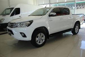 Toyota Hilux 2.8 Cd Srv 177cv 4x2