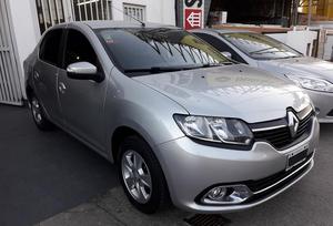 Renault Logan /  Privilege NAV c/GNC. Impecable.