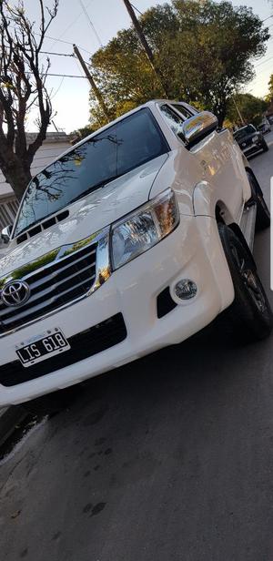 Toyota Hilux Srv 4x2 Impecable