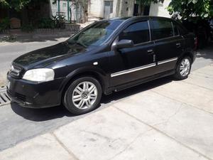 Vendo Astra  Full 2.0 Naftero