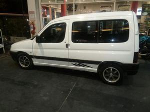 Vendo Peugeot Partner  Gnc