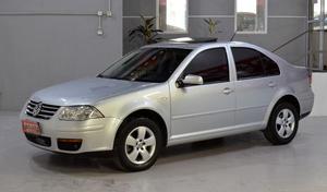 Volkswagen bora 2.0 nafta a/t  puertas color gris