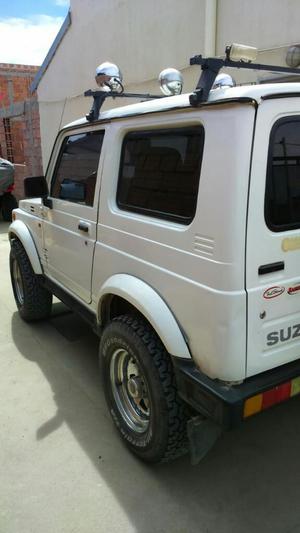 Jeep Suzuki Samurai