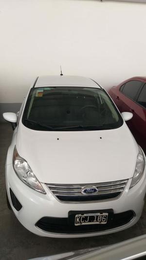 Vendo Ford Fiesta Kinetic