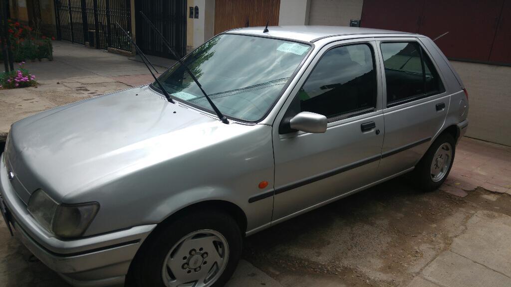 Fiesta 95 Naftero 1.3 Impecable
