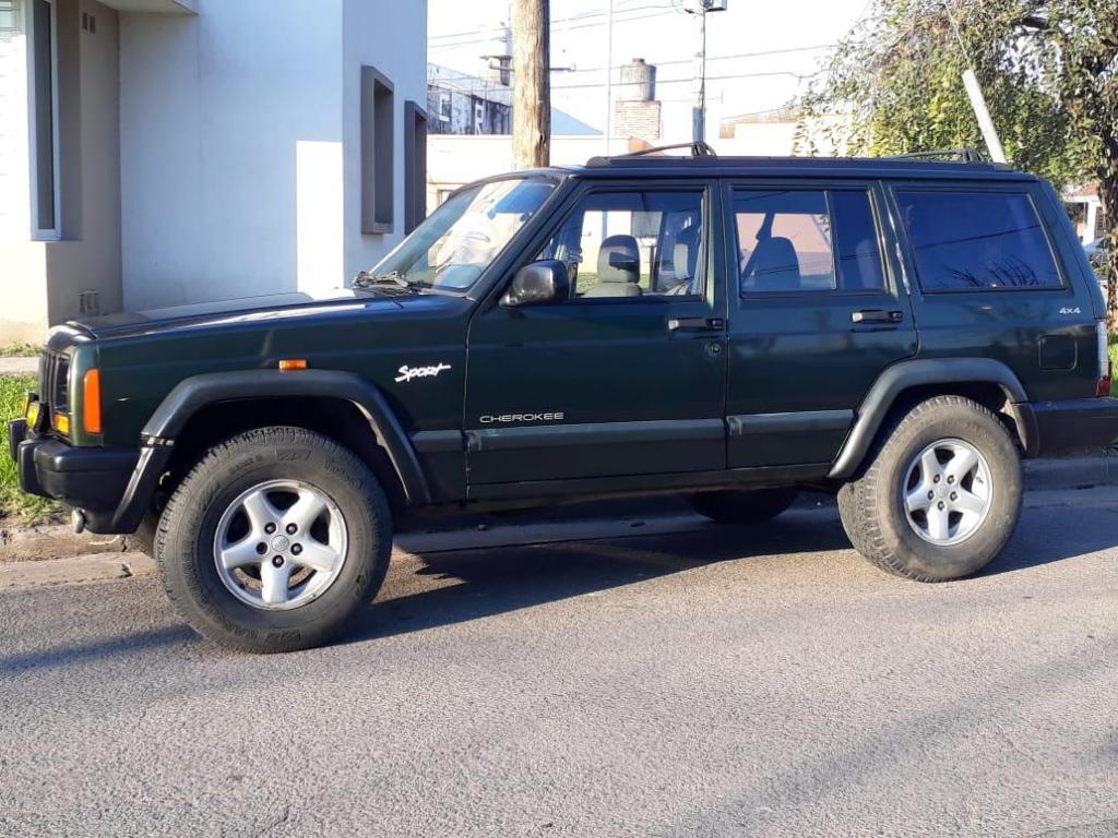 Jeep Cherokee sport vendo