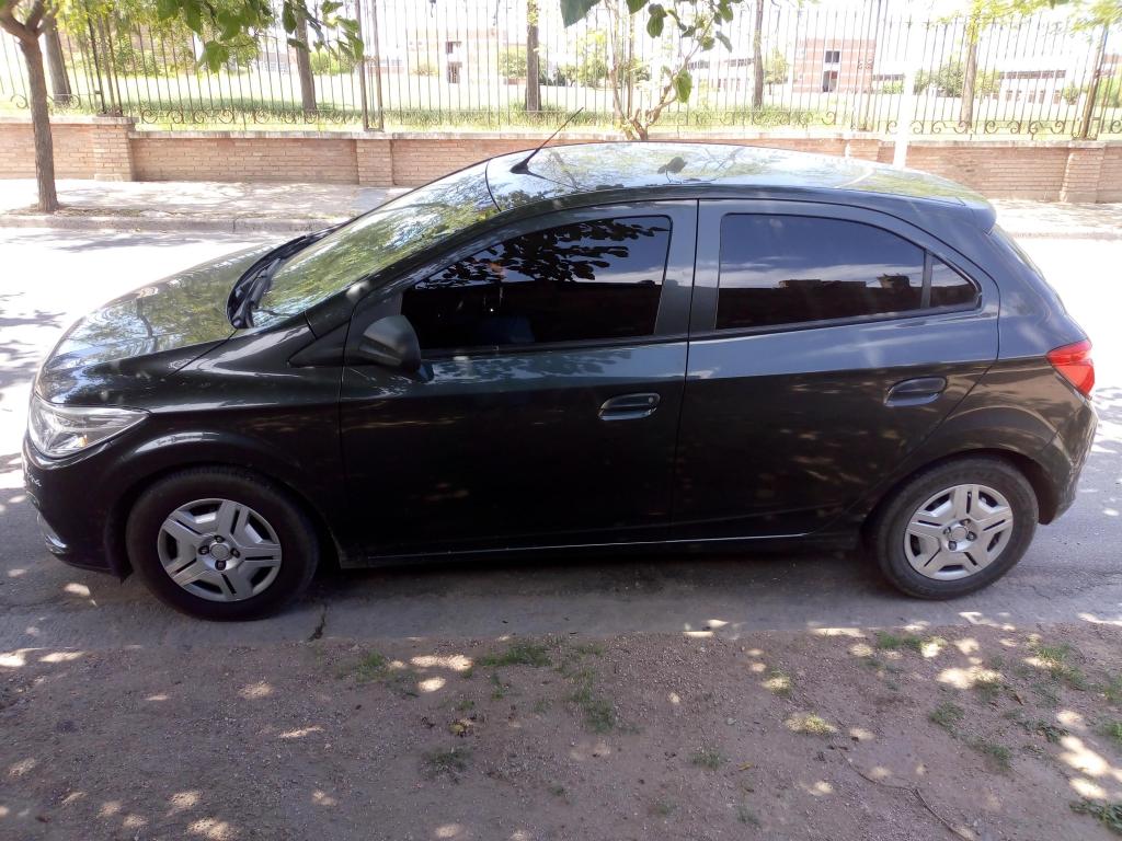 Vendo Chevrolet onix joy