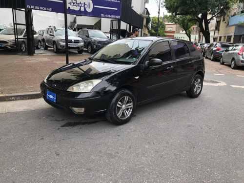 Ford Focus 1.6 Ambiente 5p 