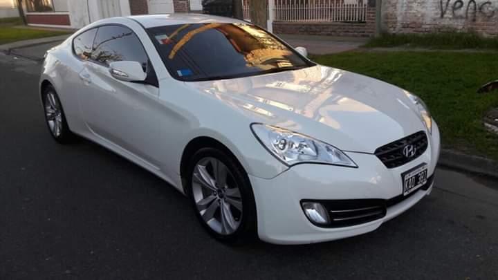 Hyundai Genesis 2.0 T año 