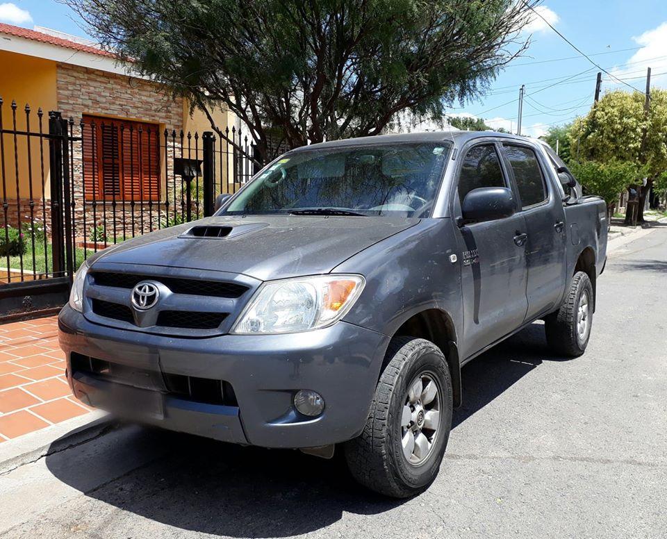 Toyota Hilux 