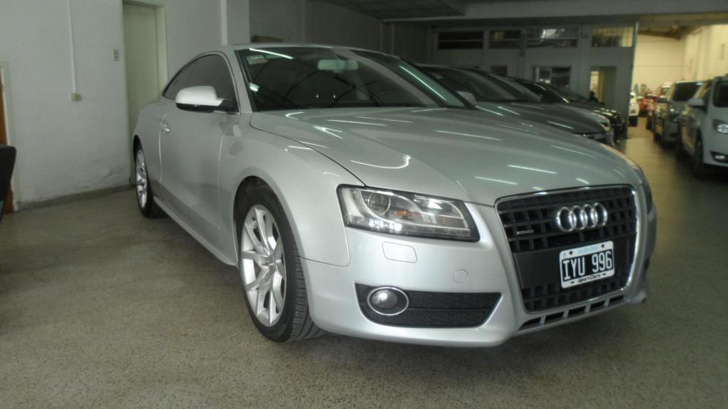 AUDI A5 2.0 T Quattro COUPE AT  KMS FINANCIAMOS