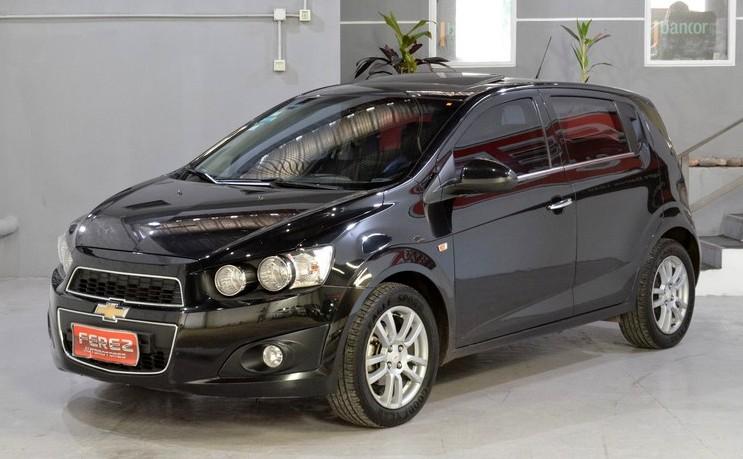 Chevrolet sonic 1.6 ltz a/t nafta  puertas color negro