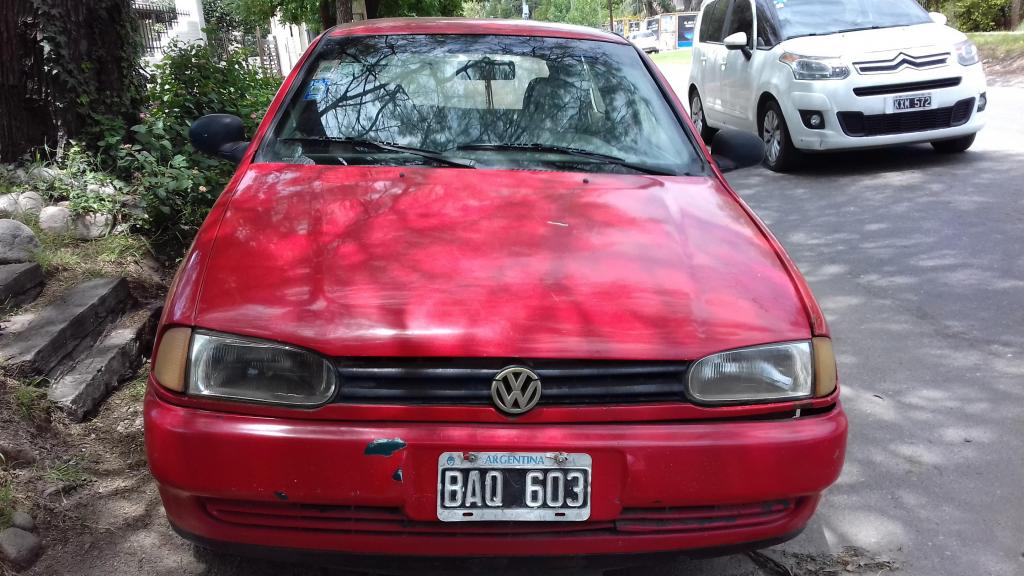 VOLKSWAGEN GOL SEDAN 3 PUERTAS