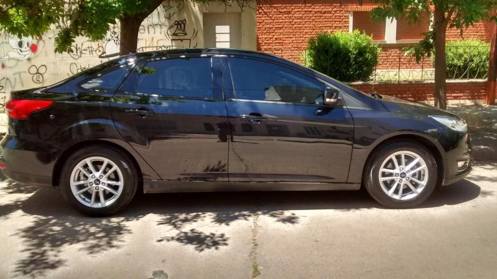 Vendo Focus Se  Km.